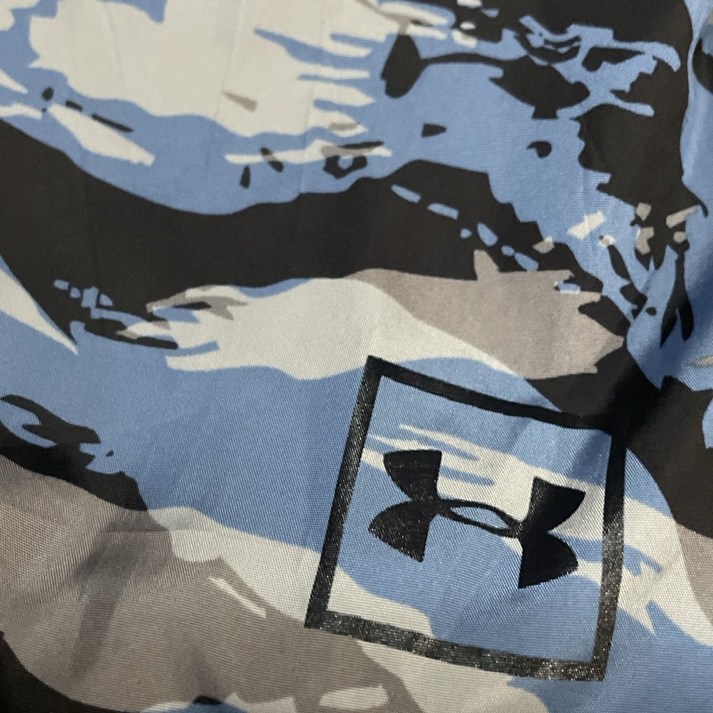 Under Armour Jacket Mens Small Wind Anorak Camouflage Hooded Performance Stretch - Picture 6 of 8